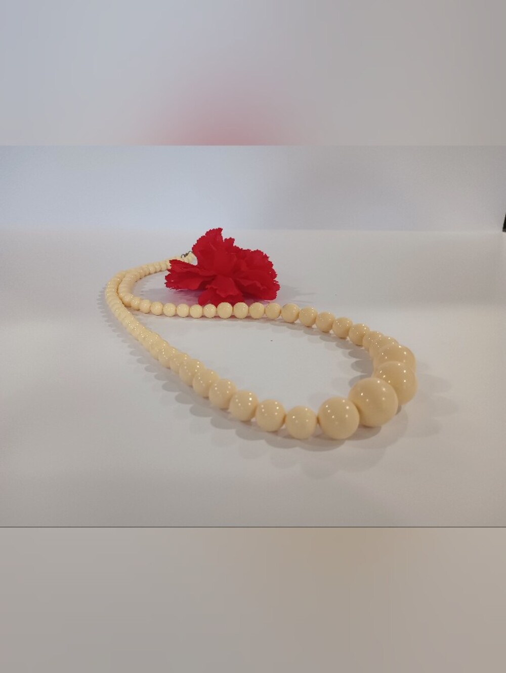 Cream Beaded Necklace